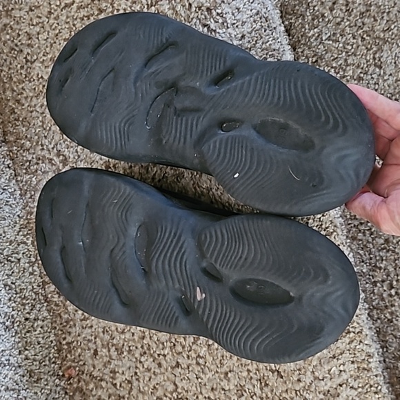 Yeeeeezy style black foam runner shoes size 39 - Picture 8 of 12